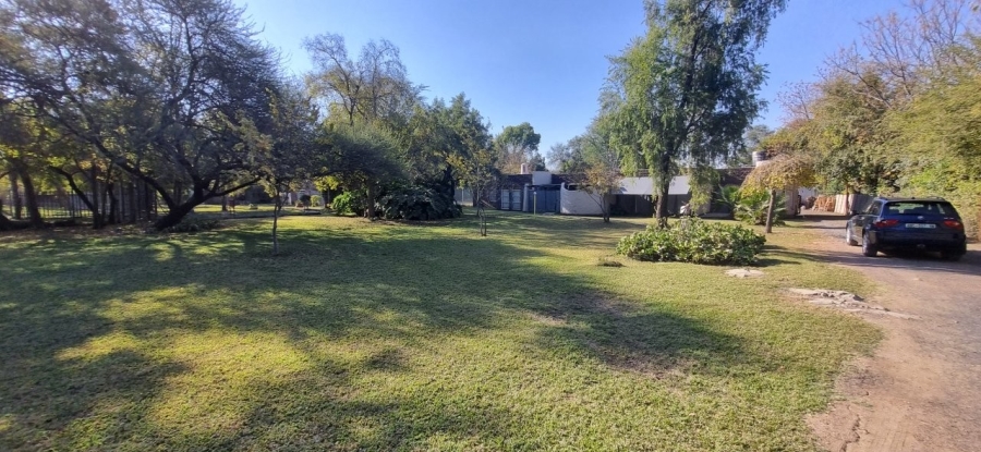 5 Bedroom Property for Sale in Krokodildrift A H North West